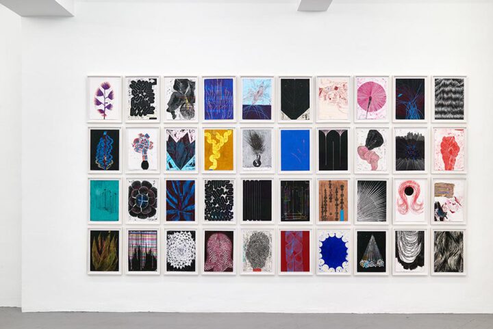 Ausstellungsansichten-Erratische Blöcke-Brandis-Canham in der Frise