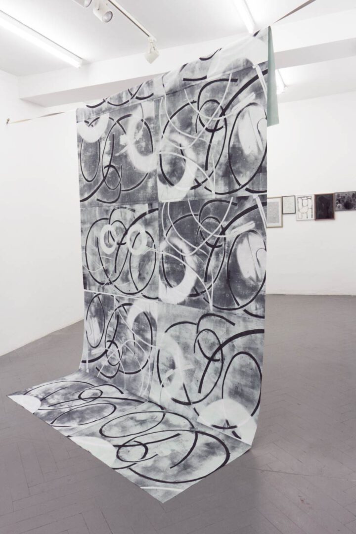 Raumansichten der Ausstellung „ungelegen stören