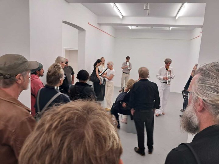 Ein Dialog von Klang und Visualität, Bilder der Frise-Eröffnung